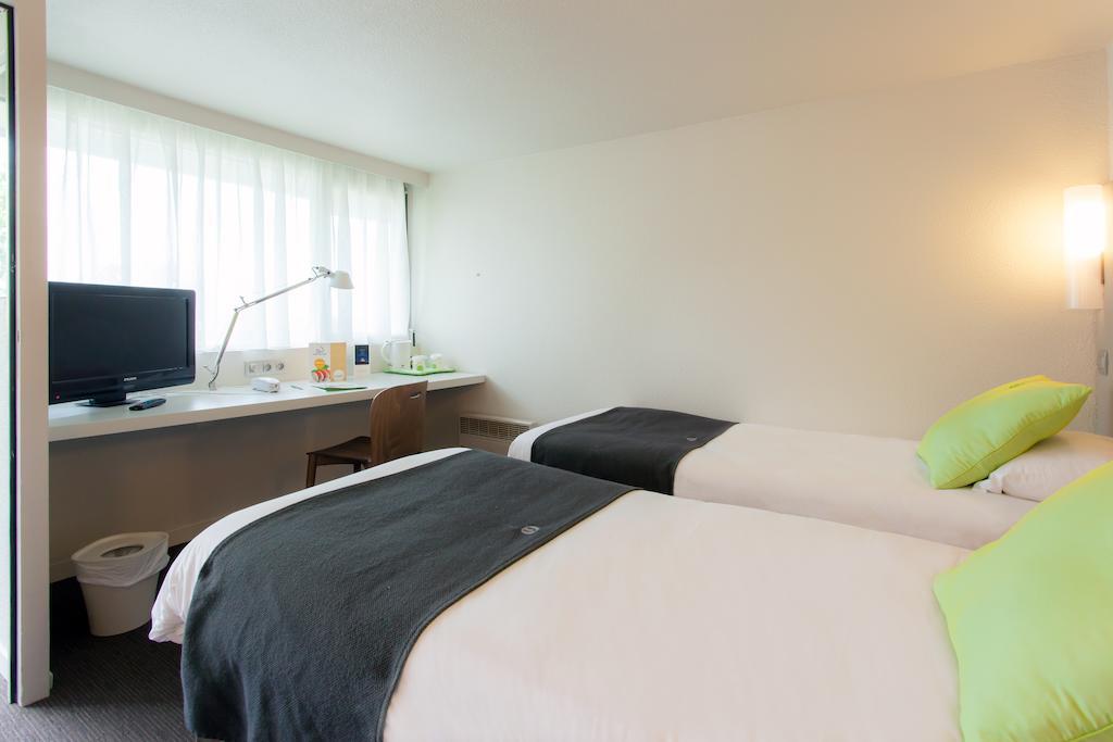 Hotel Campanile Angers Ouest - Beaucouzé Exterior foto