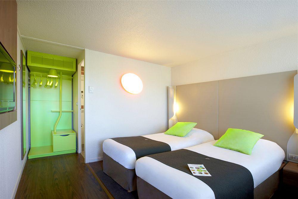 Hotel Campanile Angers Ouest - Beaucouzé Zimmer foto